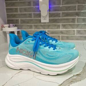 Hoka Clifton 10 Running Shoes. Women’s Size 9B  Color Skyward Blue